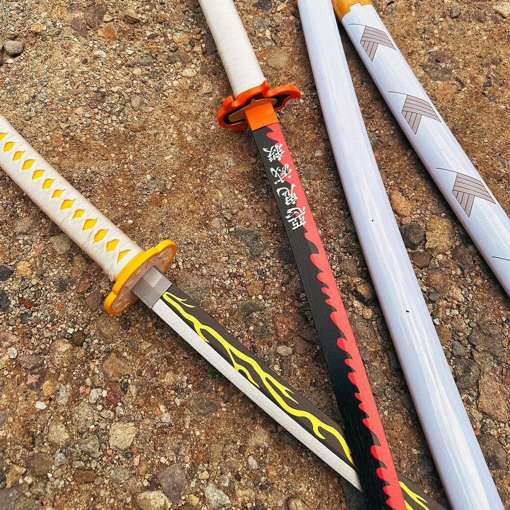 Tanjiro's Demon Slayer Nichirin Toy Sword for Kids - Bamboo Samurai Prop with Scabbard.