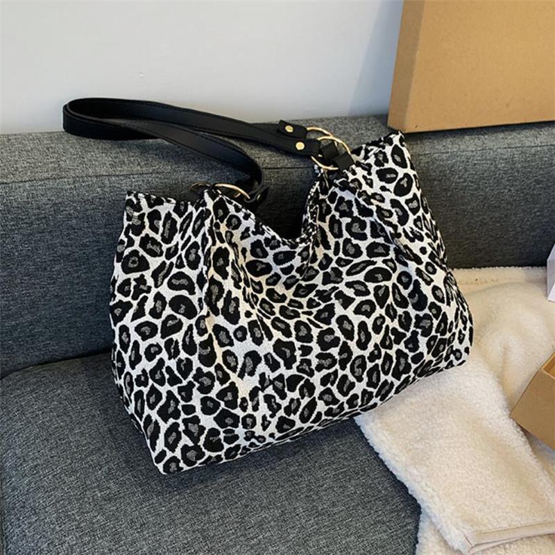 Stylish Leopard Print Fabric Handbags for Women Shoulder Bag Large Capacity Tote Bag with Lining Zipper Pocket Daily Collocati