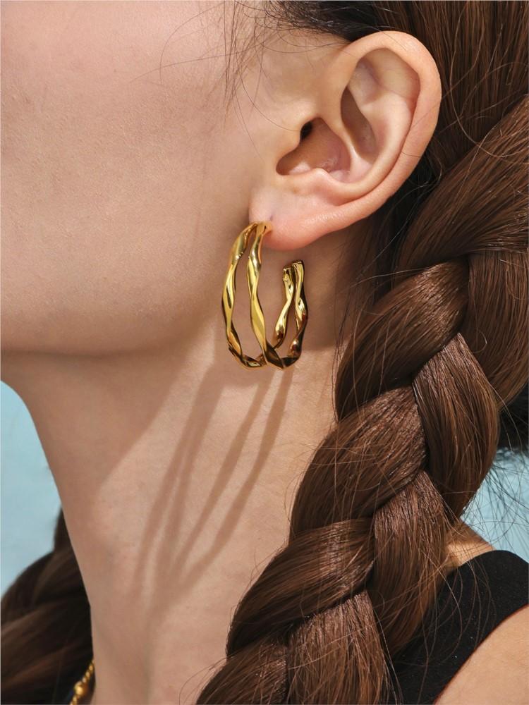 Two-tone Double Layer C-shape Earrings In Stainless Steel 18k Gold Plated Waterproof Non Tarnish Twisted Hoop Earring For Women