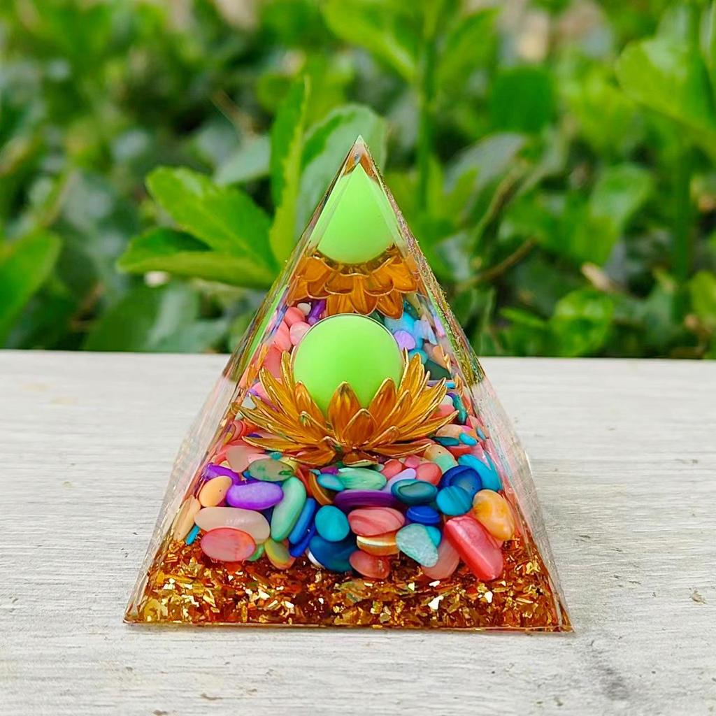 Crystal Stone Pyramid Resin Decor: Home, Office, Car Ornaments