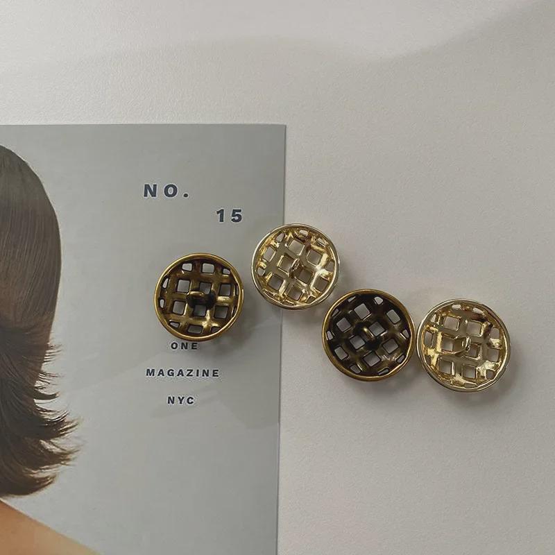 Yisen ESSTUDIO Retro-Style Metal Button Fur Tweed Coat Jacket