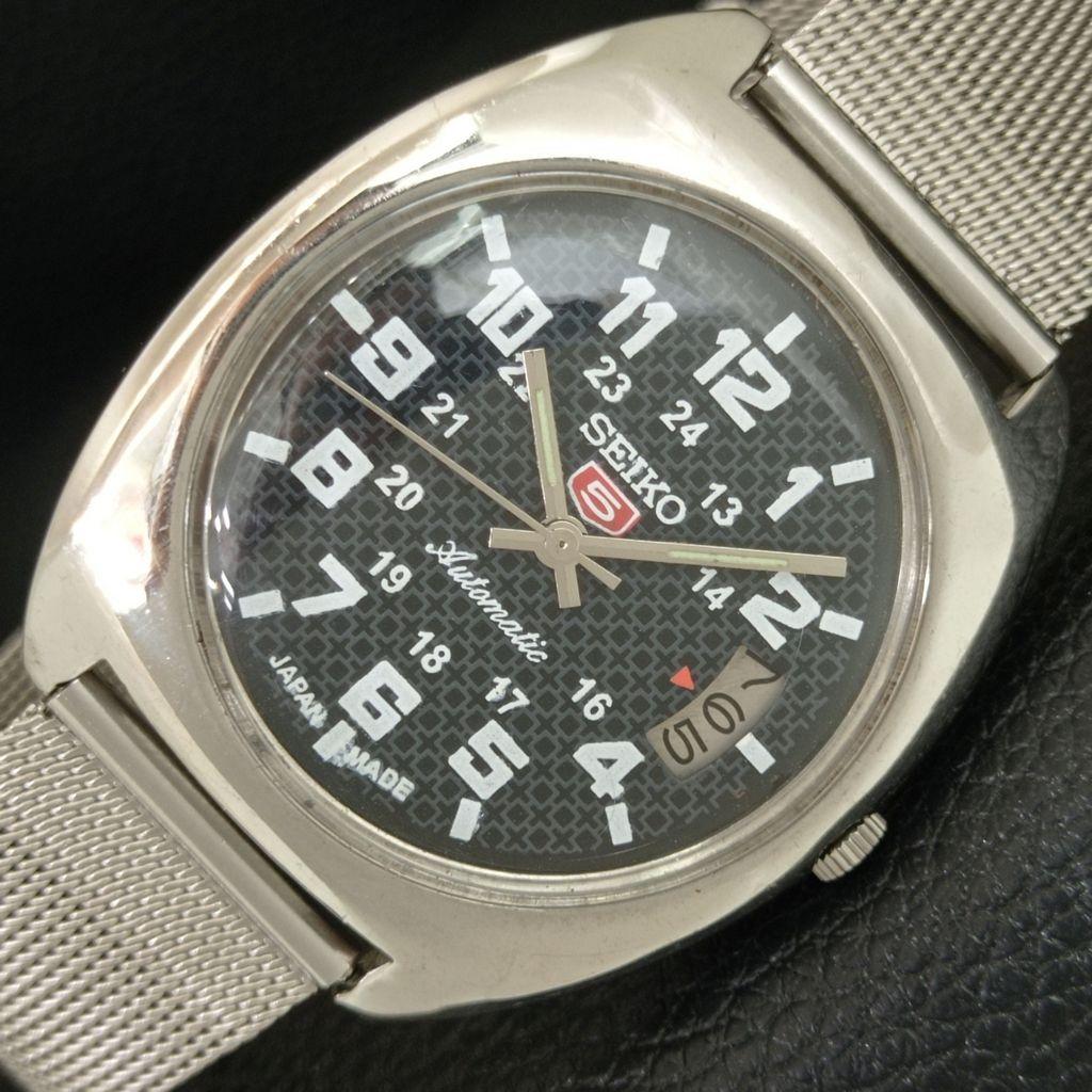 VINTAGE SEIKO 5 AUTOMATIC 7005A JAPAN MENS BLACK COLOR DIAL WATCH A709364-1