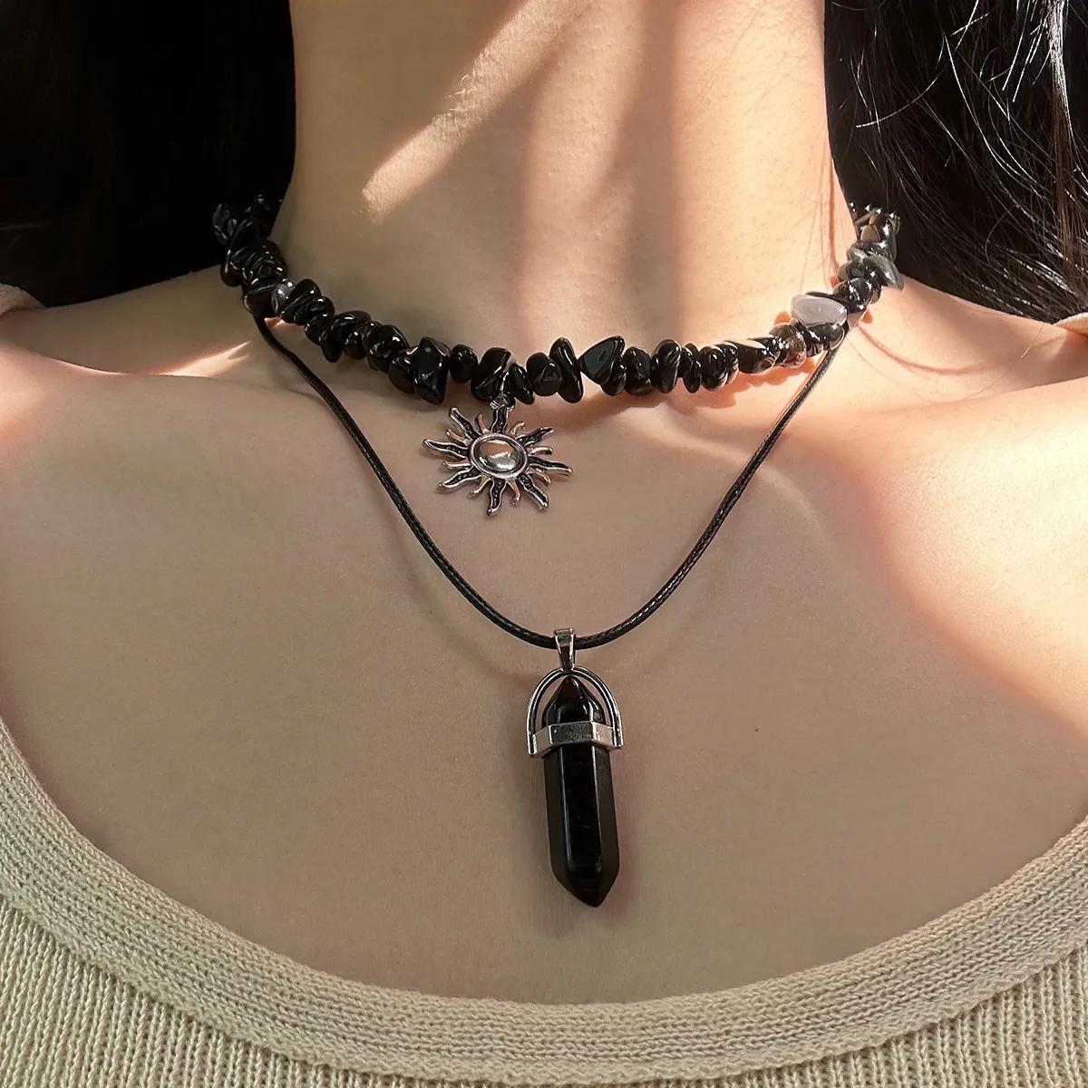 

2Pcs Goth Boho Irregular Stone Adjustable Chain Necklace for Women Vintage Sunflower Crystal Pendant Choker Y2K Jewelry Gift New