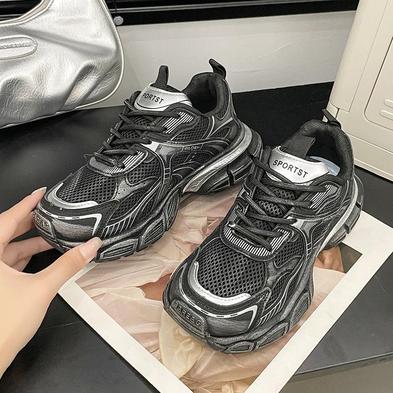 

Модные старые и высокие кроссовки для пап и женские кроссовки 2025 осень новая сетчатая дышащая и универсальная легкая повседневная спортивная обувь 35