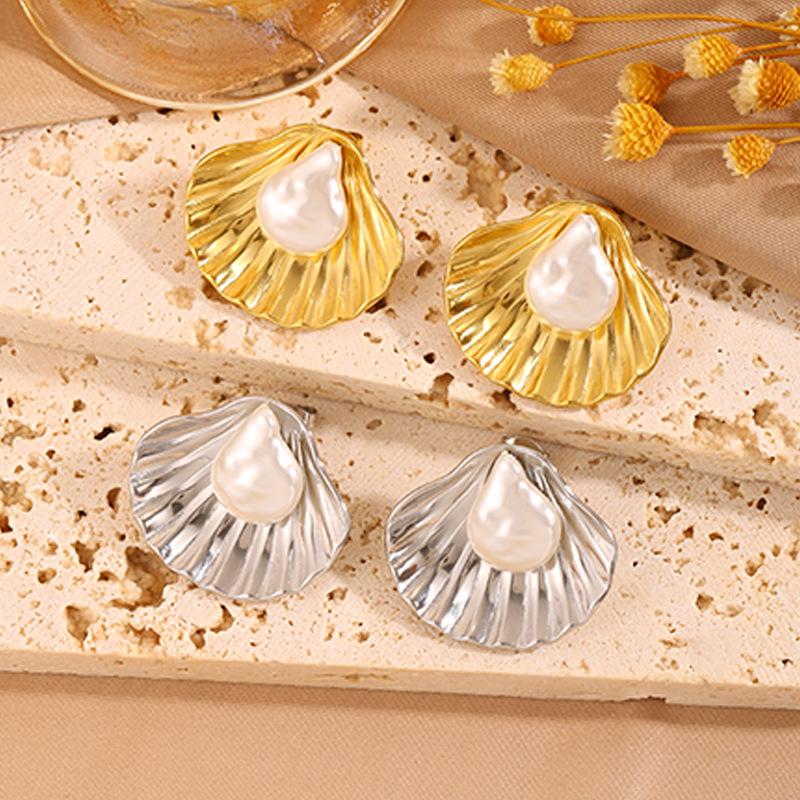 Ocean Series Stainless Steel Pearl Stud Earrings: Simple & Versatile Resort-Style Shell Pearl Titanium Earrings