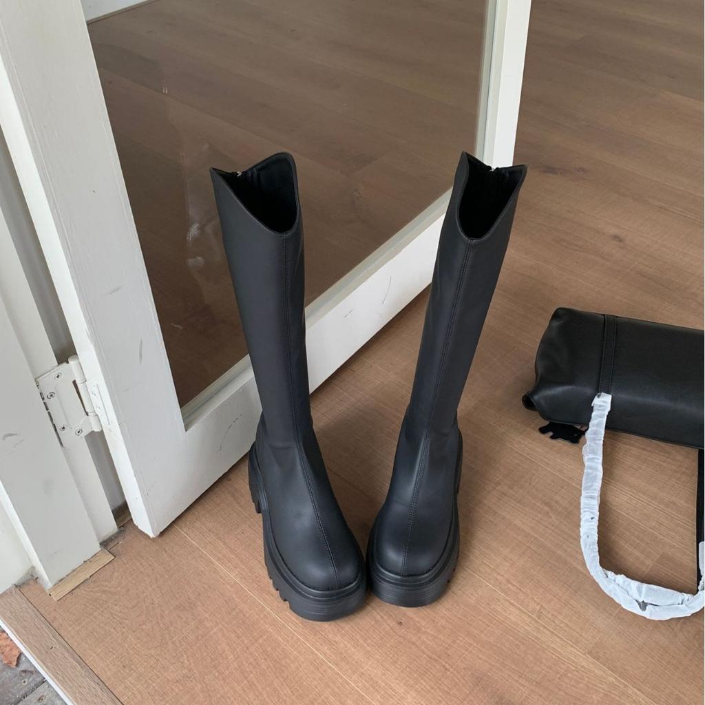 2025 Autumn New Round Head Tall Tube Thin After Zipper Fashion Muffin 10cm Female Martin Knight Boots
