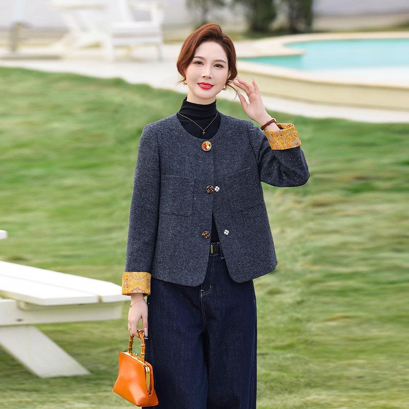 

Elegant Woolen Coat for Mothers: Chic Autumn/Winter & Spring Style for Middle-Aged Women L (up to 105 lbs recommended)