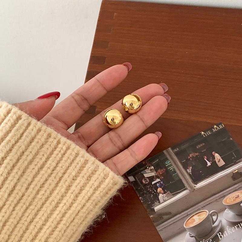 

Round Minimalist Contemporary Ball Earrings For Women Stylish Daily Wear Jewelry золотой