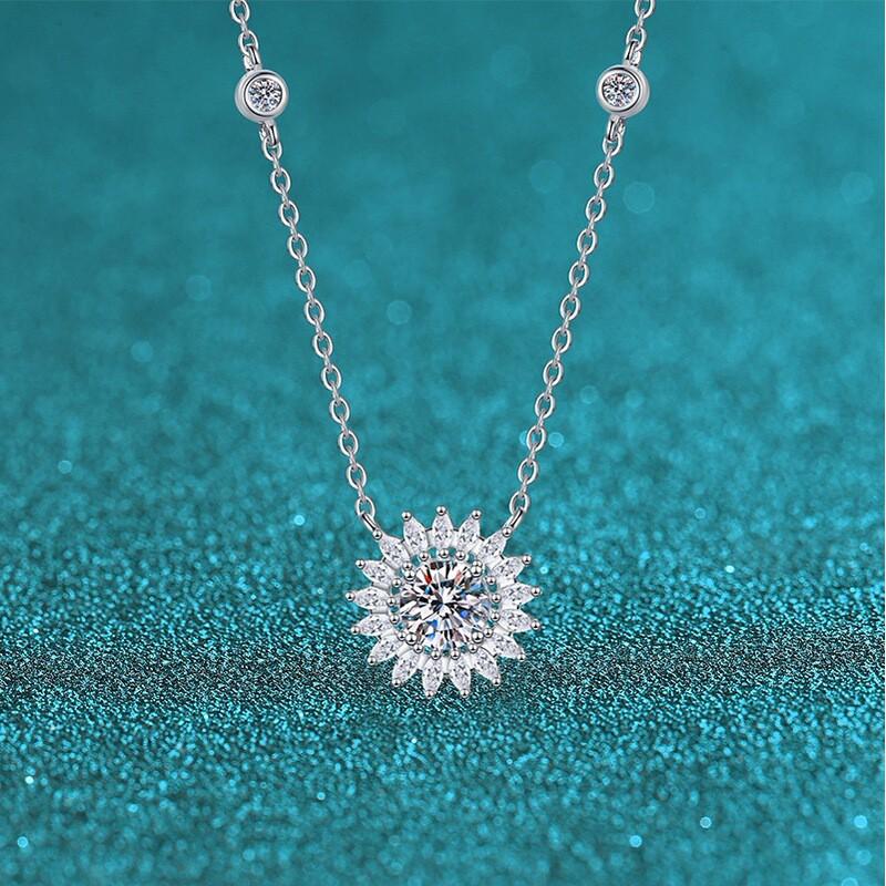 Sterling Sunflower Moissanite Necklace Women Delicate Luxury Pendant With Cross Chain 41-50cm Adjustable Length 925 Sterling Silver