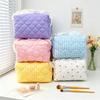 Lace Floral Plaid Makeup Bag Large Capacity Portable Multifunctional Toiletry Bag Cute Travel Storage Bag Cosmetic Accessories