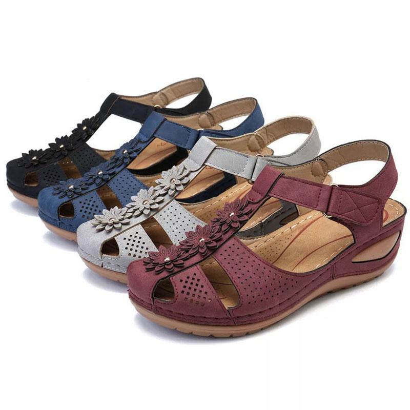 Women's Round Toe Wedge Heel Sandals Stylish Closed Toe Design With Non-slip Feature