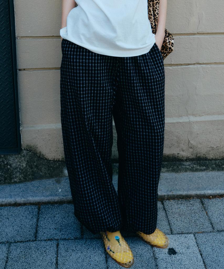 MAIS Seersucker Banding Balloon Pants / Black