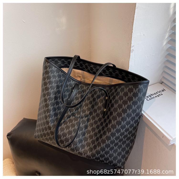 Премиальная сумка-ведро большая сумка bags2025 новая мода легкая роскошь женская сумка через плечо сумка-тоут для通勤 чёрный