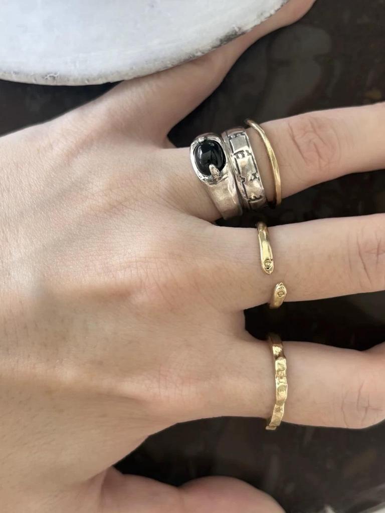 MA* Retro Geschwärztes Silber Rot & Schwarzer Achat Ring-Paar