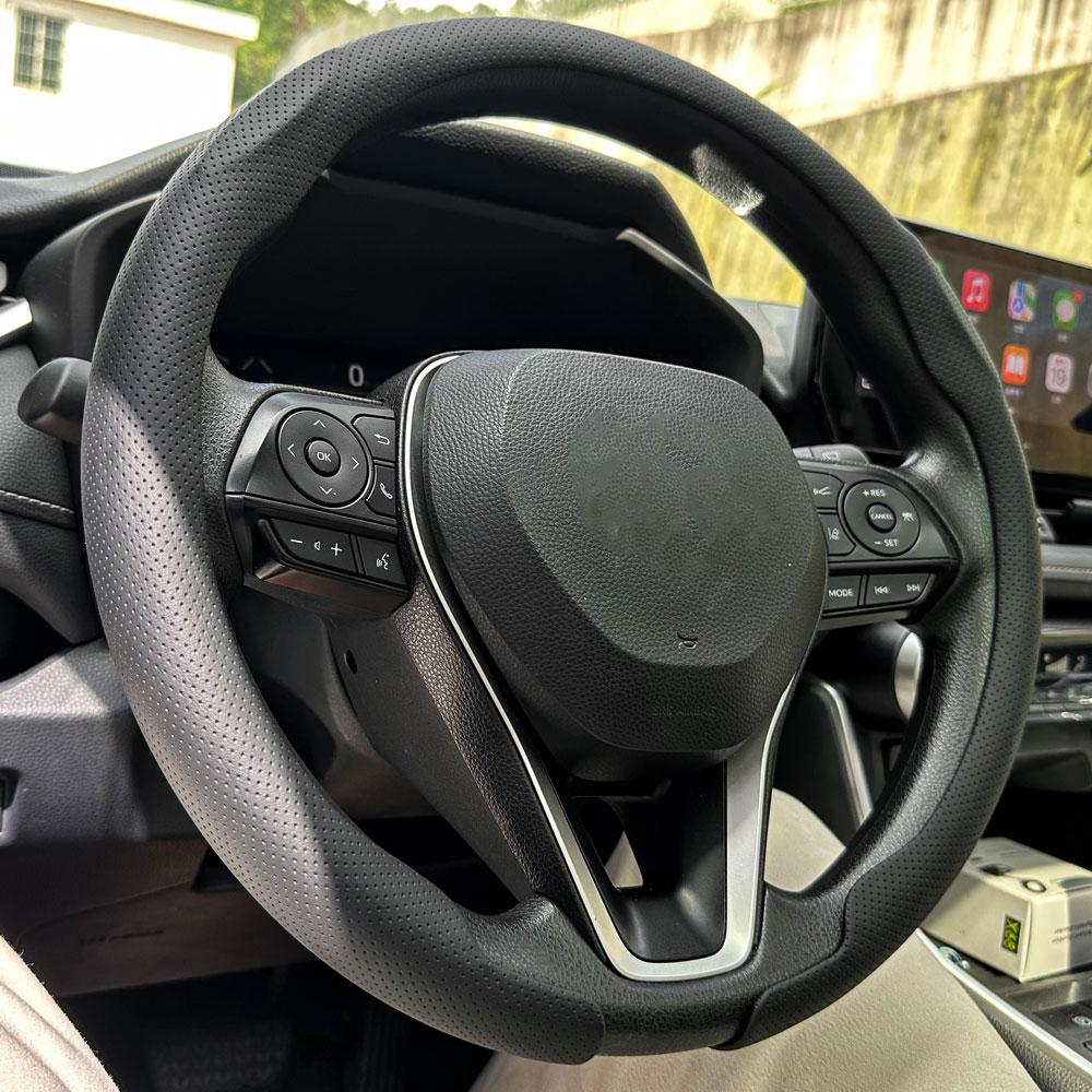2025 Universal Non-slip Absorb Sweat High-end Round Breathable Leather Car Steering Wheel Cover Protector Auto Accessories