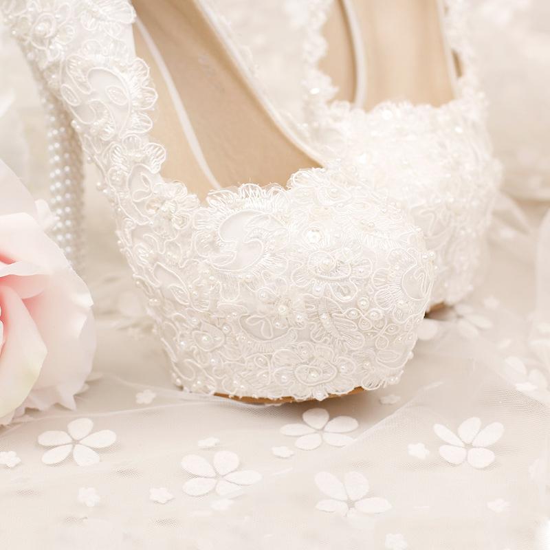 2025 new white heel waterproof table single shoes stiletto women's shoes lace flower pearl knot bridal shoes