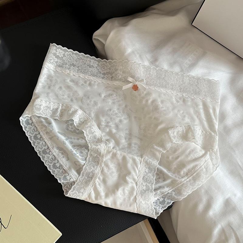 Ladies Summer Thin Sexy Pure Desire Lace Ice Silk Cotton Crotch Close Skin Triangle Briefs