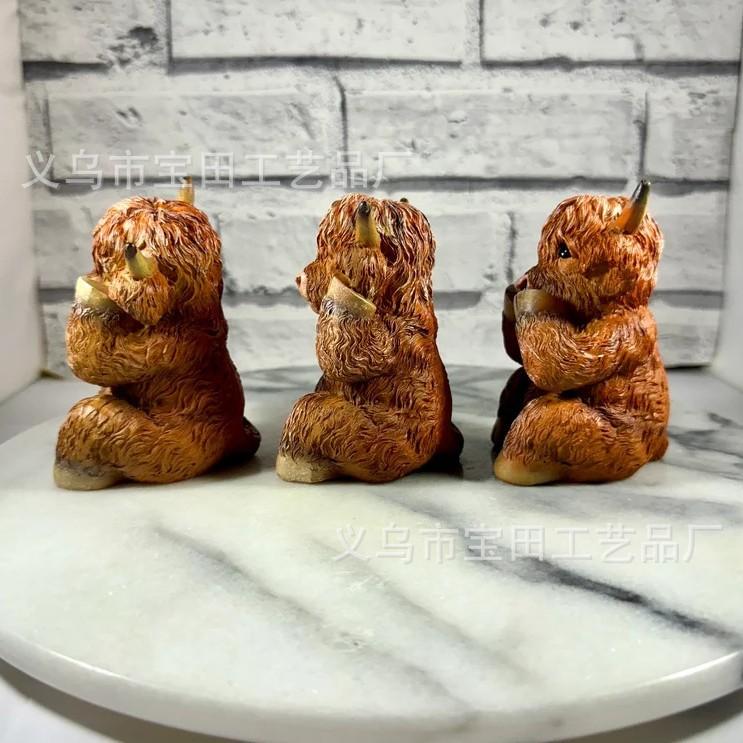 New resin statue ornament, cute and creative decoration, don't listen, don't look, don't say Highland cow desktop decoration