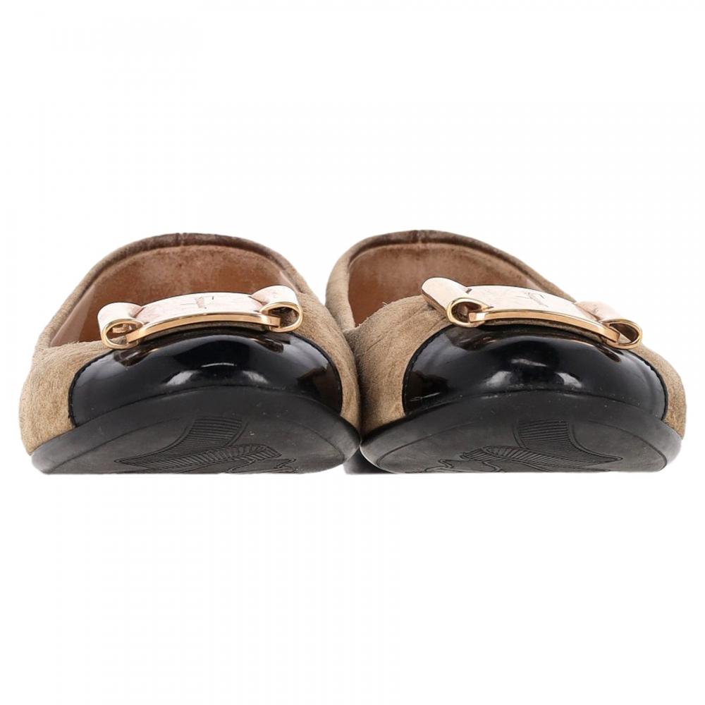 Salvatore Ferragamo Ferragamo Cap Toe BallerInas In Brown Suede Brown