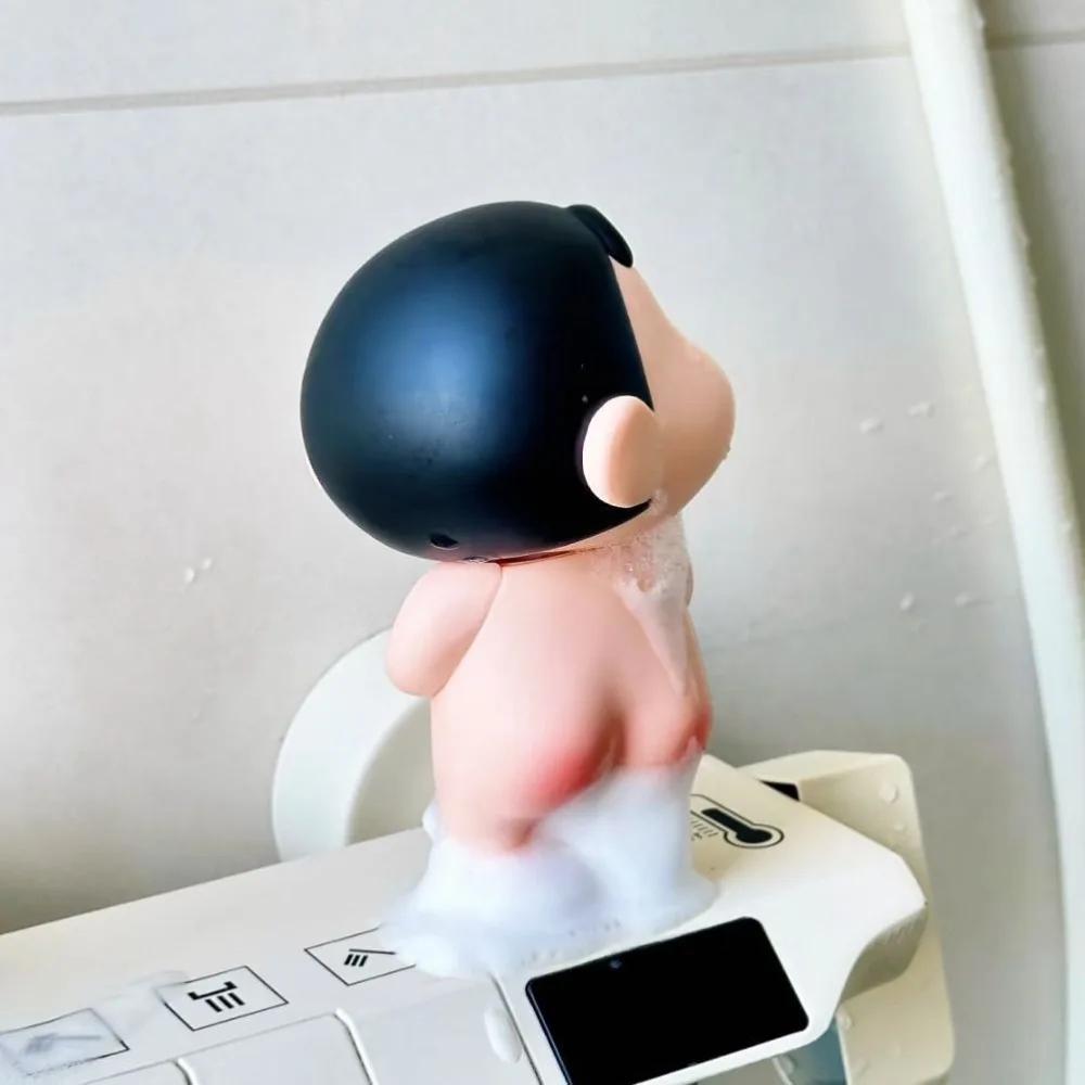 Crayon Shin-chan figure Himan figure ornament desktop Nohara Shinosuke model doll bathing Shin-chan GK