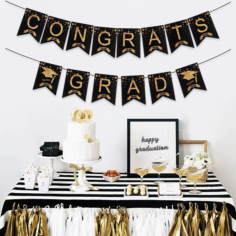 2026 Graduation Party Paper Banner Garland Hanging Spirals Gold Black Latex Balloon Class of 2026 Honeycomb Ornament Decoration