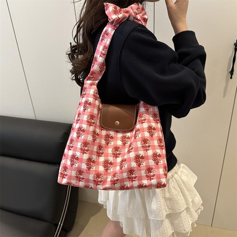 Summer aesthetic plaid flower print lightweight handbag casual large capacity versatile shoulder underarm messenger bag women