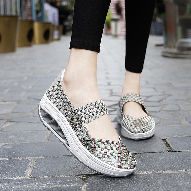 Neue beliebte Damenschuhe in Übergröße, lässige handgewebte Schuhe, dicksohlige atmungsaktive Einzelchuhe, die die Füße bedecken, Slipper, Reiseschuhe