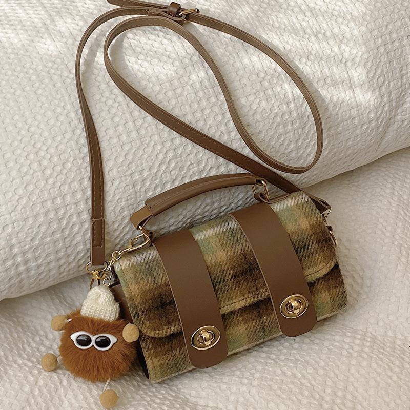 Mode Schloss Kleine Tasche für Damen, Retro Umhängetasche für Damen für den frühen Frühling