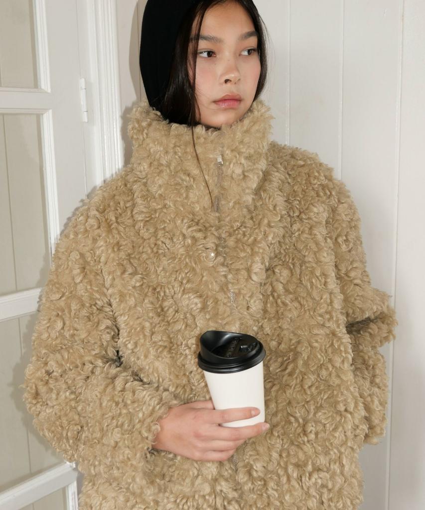 Injiactive Boucle Fur Coat Beige