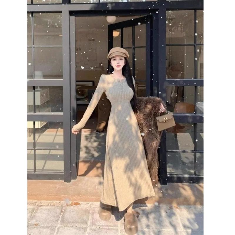 Women's foreign style V-neck waist slim-fitting knitted bottoming skirt solid color dress medium and long skirt French temperament knitted spring