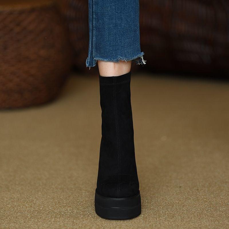 College style thick-heeled boots, long legs in autumn and winter, foreign style versatile fashion socks boots,  Martin boots for women