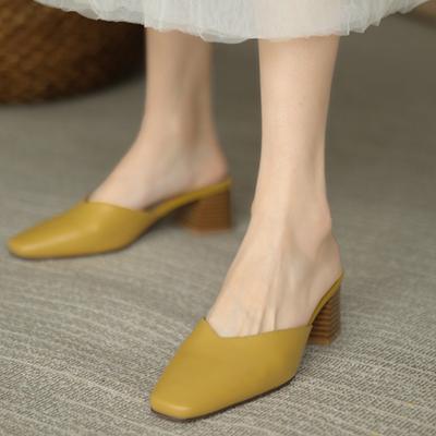 2025 New Retro Thick Heel Half Slippers Women's Versatile Square Head Cool Slippers Women's Outer Wear Summer New Models