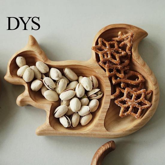 Pine Cones Wood Storage Plate Serving Tray Easy to Clean Reusable Food Grade Eco-friendly Space-saving Keep Tidy Various Shapes Squirrel Wooden Snack