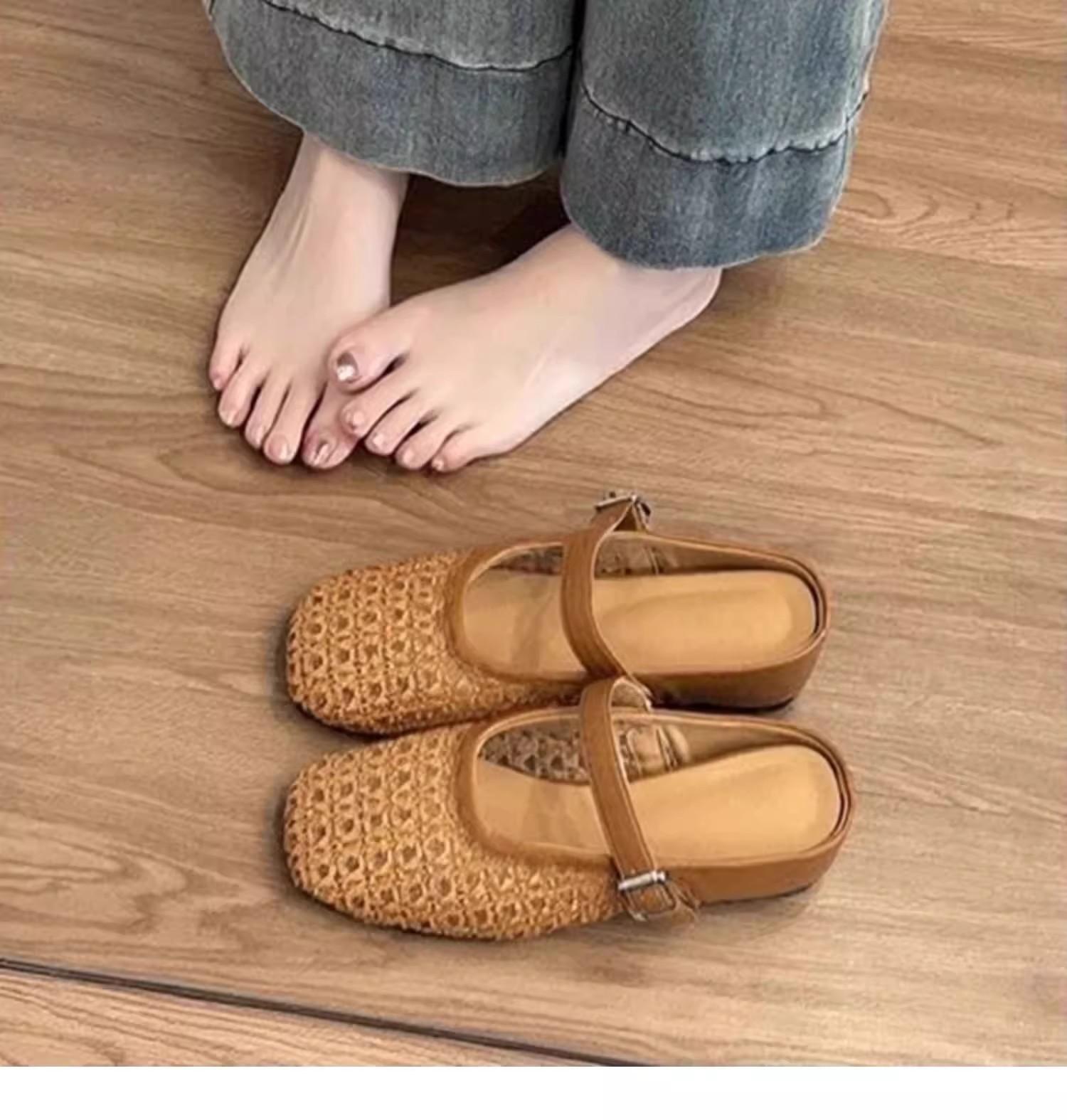 

Woven hollow half slippers women s summer 2025 new fashion versatile comfortable with skirt one pedal beach shoes 40 коричневый