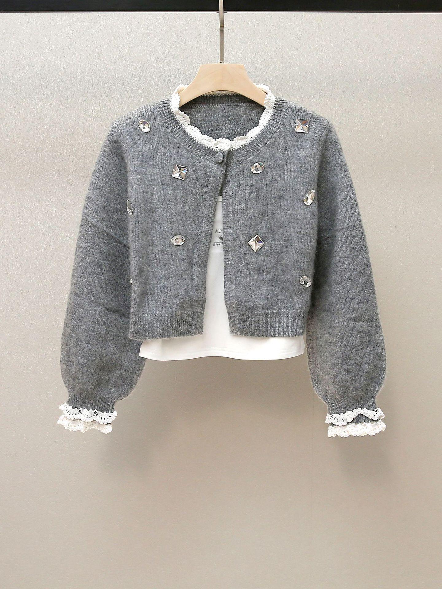 

Yi Li Zhuoya French-Inspired Autumn Beaded Lace Camisole and Knitted Set for Women Large