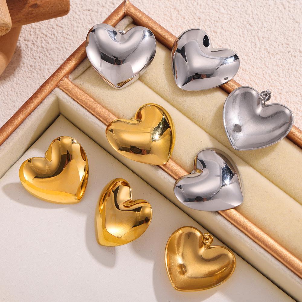 Elegant Heart Stud Earrings: 18k Gold-Plated Titanium Steel, Fashion-Forward Design for Women