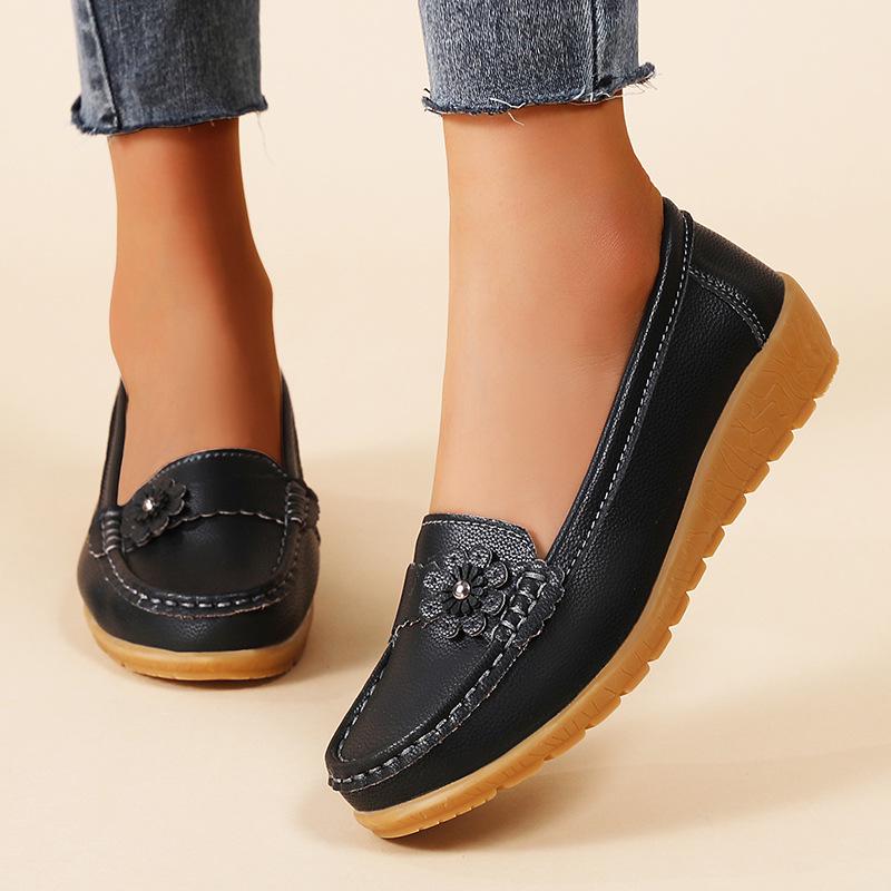 Fashionable Women's Loafers: Versatile Spring & Autumn Bean Shoes