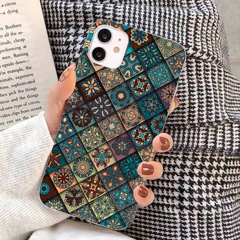 Mandala Flower Totem Phone Case for iphone 13 8 7 6S Plus X 5S SE 2020 XR 11 12 mini pro XS MAX