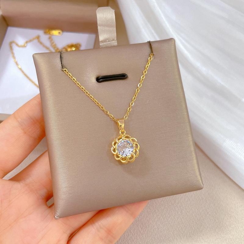 Titanium Steel Micro-Inlaid Luxury Necklace: Elegant Full Diamond Gold Design for Women