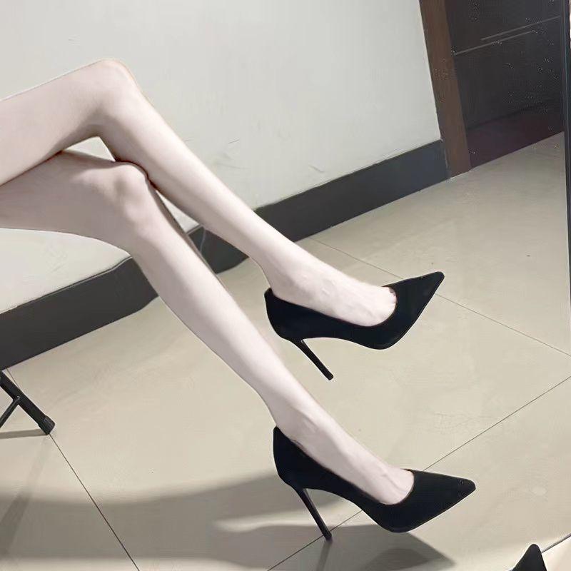 2025 spring and autumn new fashionable black high heels women's stiletto 10cm sexy European and American French girl small single shoes
