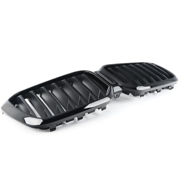 51135A1AC55 Lesklá černá přední maska pro BMW X3 G01/G08 LCI (Žádné díry)