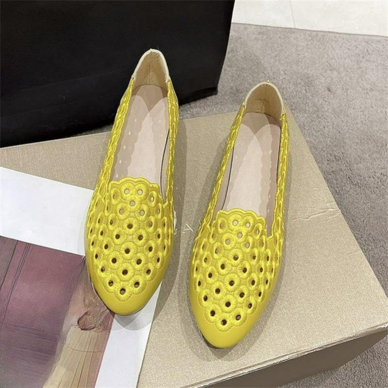 Summer Women's Sandals, Flat-bottomed Hole Sandals, Soft Leather, Breathable Hollow, One-step Tendon Soft-soled Mother Shoes
