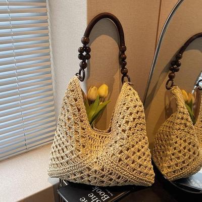 Summer Straw Woven Beach Tote - Fashionable Single Shoulder Handwoven Bag.