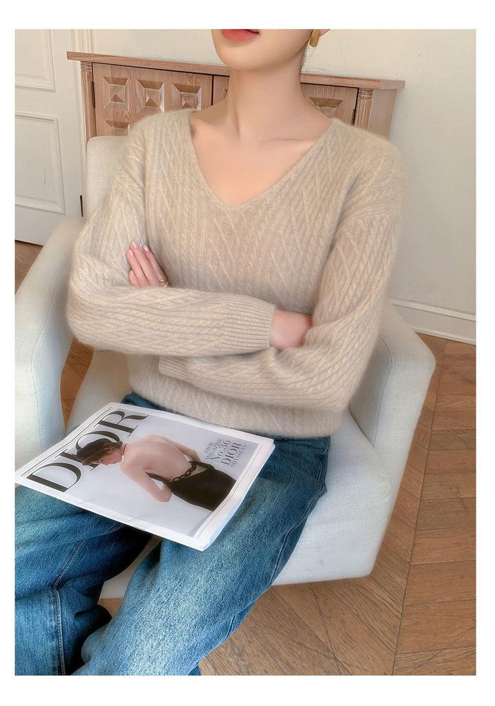 Women's Cozy Cashmere Jacquard Sweater - Warm, Fashionable & Versatile Knitwear