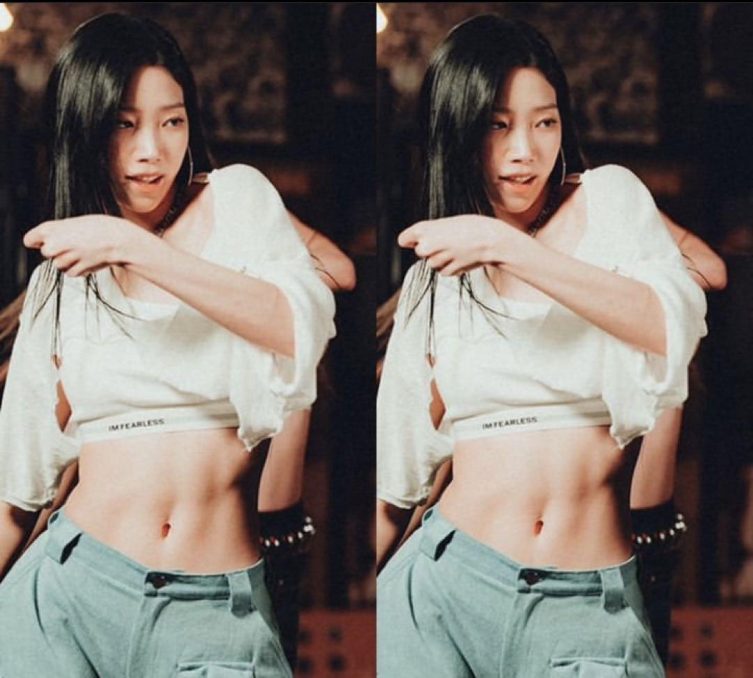 

[USED] Lu Seraphim Bra Top