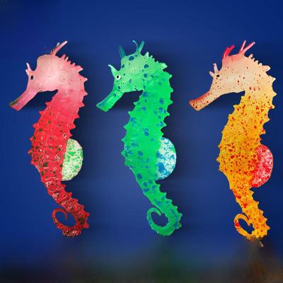 Décoration d'aquarium en forme d'hippocampe lumineuse en silicone avec ventouse - Simulation d'océan fluorescente et colorée pour aquariums