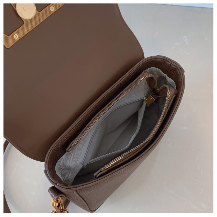 2025 Trendy Large Capacity Women's Saddle Crossbody Bag
