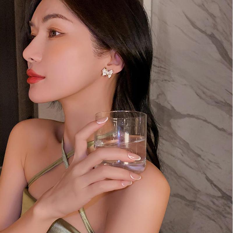 S925 Silver Needle Korean High-end Butterfly Knot Earrings, Female Niche Design, Light Luxury Earrings, New Earrings