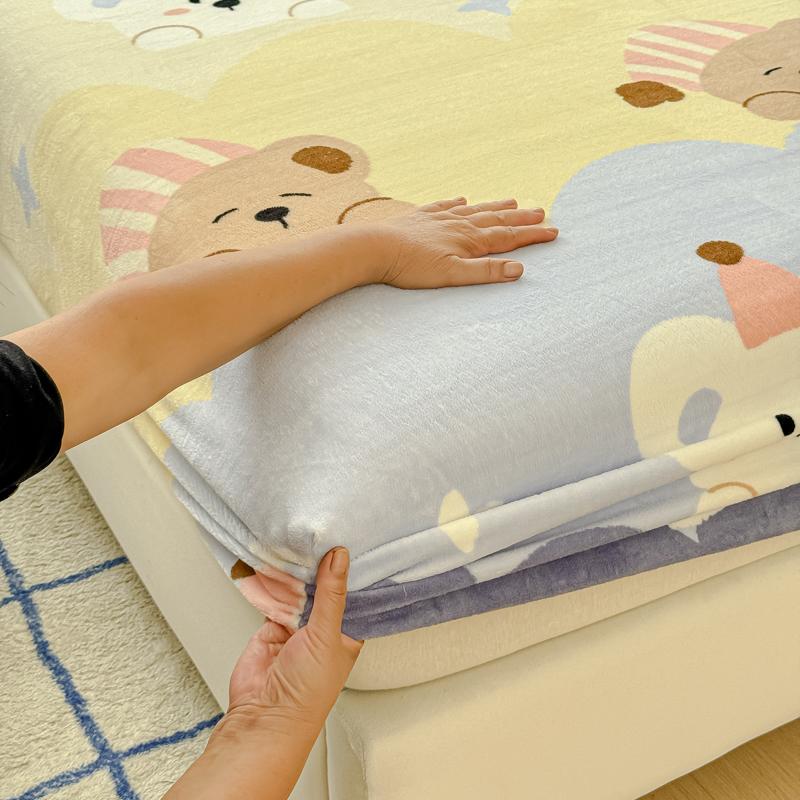 Warm Bedsheet Velvet Fitted Sheets Cartoon Style Bed Cover Skin-friendly Mattress Protector sabanas para cama (No Pillowcase)