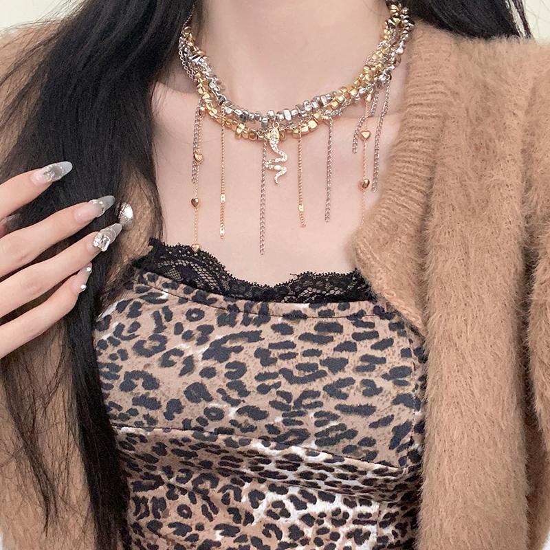 Fashion Trend Accessories Irregular Hand-Beaded Love Fringe Serpentine Pendant Mix Necklace Stainless Steel Jewelry